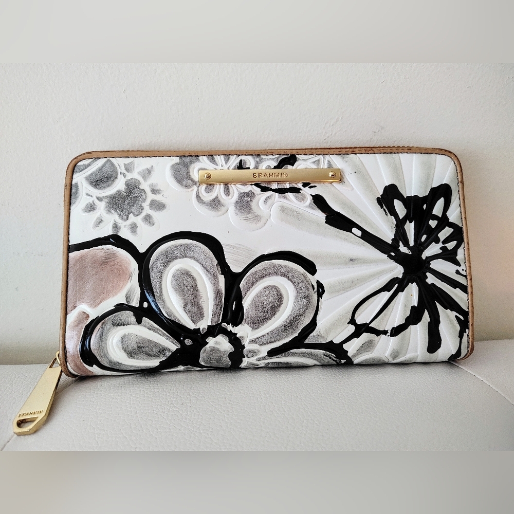 ~~Brahmin🤎Floral Wallet~~